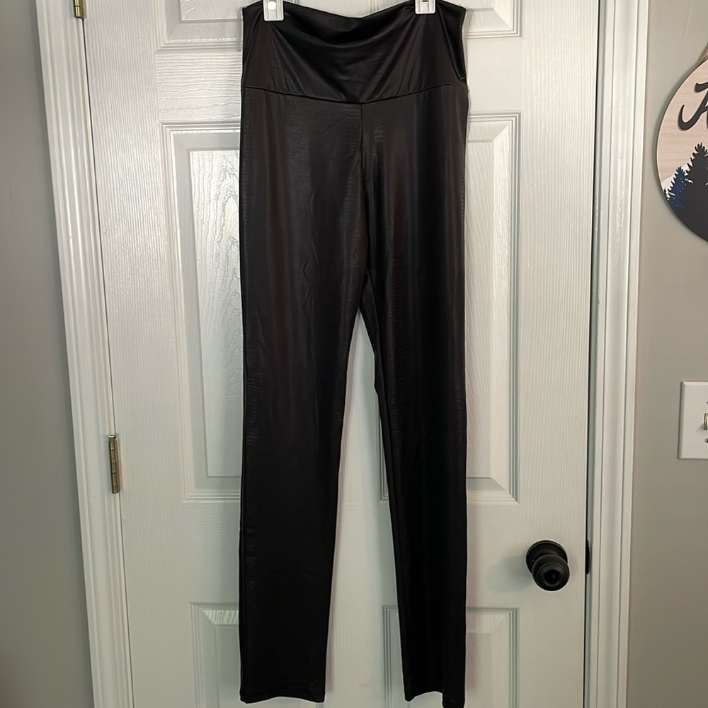 Faux leather leggings